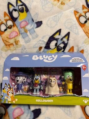 Bluey Halloween Figure Pack - Multicolor Collectible Playset